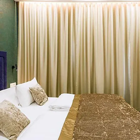 Garni Cirman Hotel 3*