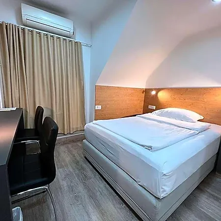 Garni Cirman Hotel 3*