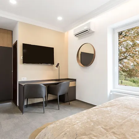 Otel Garni Cirman