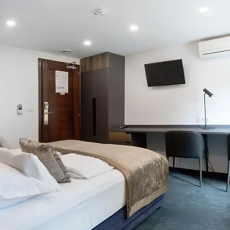 Otel Garni Cirman Ljubljana