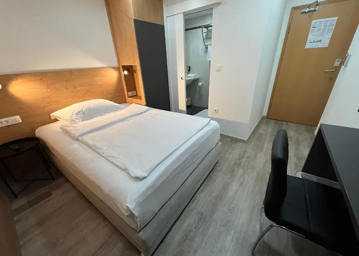 Garni Cirman Λιουμπλιάνα